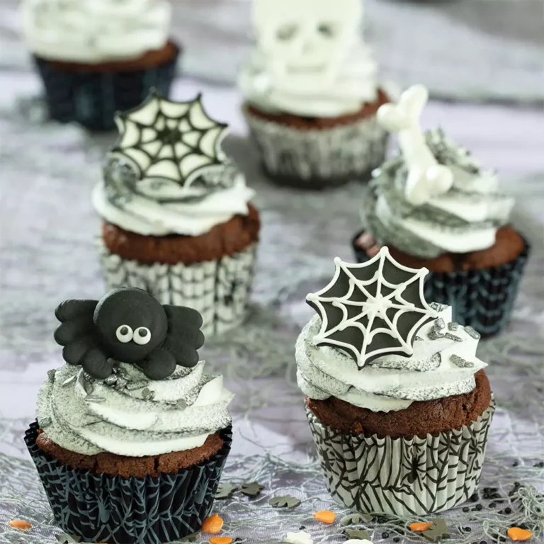 Cupcake Cups Halloween Spinnenweb