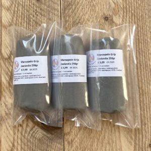 Marsepein Kiezel Grijs 250g  Zeelandia